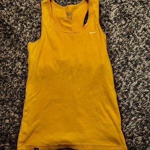 Nike Tank Top w/ Shelf Bra
